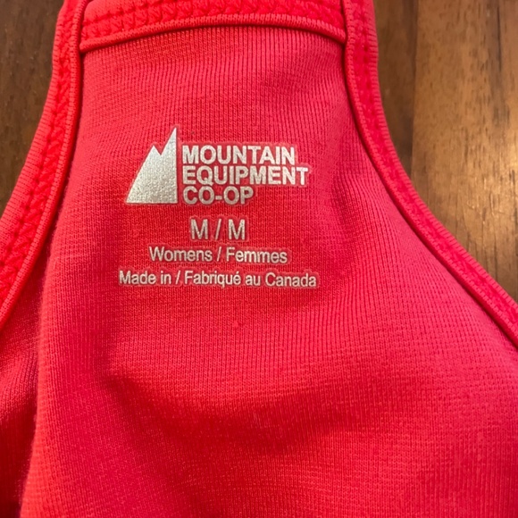 Red MEC tank top - Picture 3 of 4